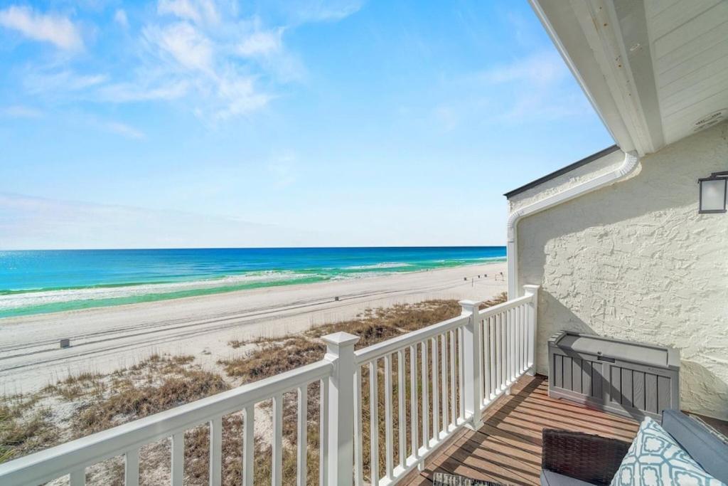 Newly Remodeled Beachfront Townhome - Sleeps 14 Panama City Beach Exterior foto
